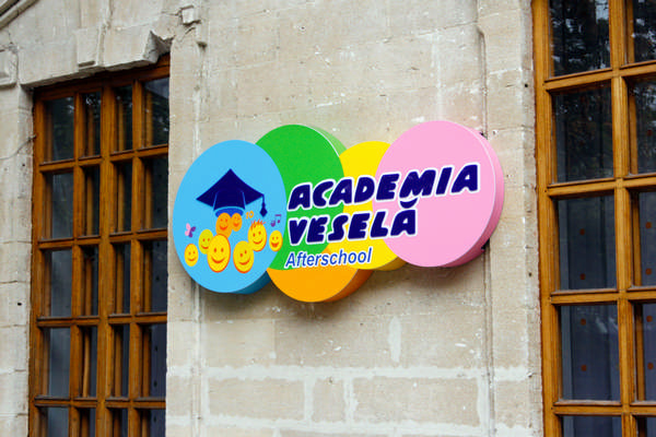 https://imprint.md/img/lucrari/Academia_vesela/Panou_av/panou_av_8.jpg