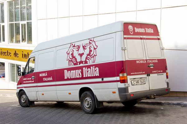 https://imprint.md/img/lucrari/Domus-Italia/Bus_domusitalia/bus_domusitalia_7.jpg
